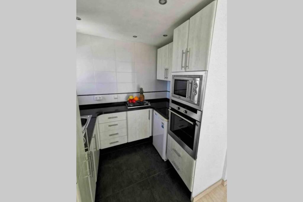 Comfy Sea View Apartment With Parking 卡尔佩 外观 照片